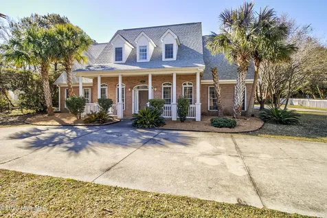 613 Clarendon Avenue Carolina Beach NC 28428