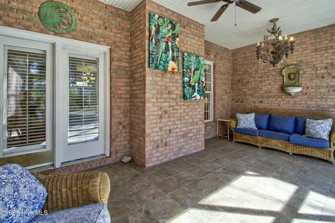 613 Clarendon Avenue Carolina Beach NC 28428