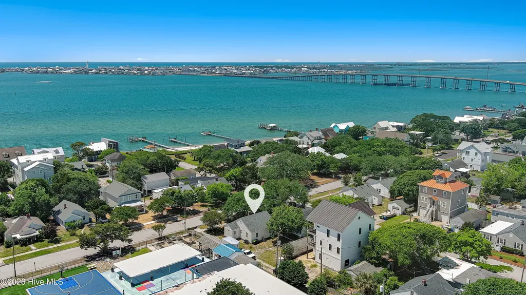 1710 Shepard Street Morehead City NC 28557