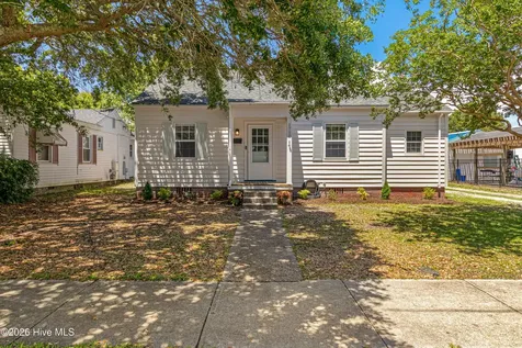 1710 Shepard Street Morehead City NC 28557