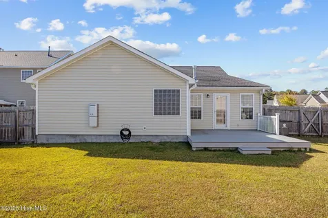 201 Quincy Court New Bern NC 28560