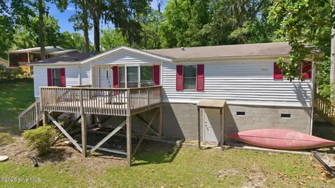 1045 River Road Blounts Creek NC 27814