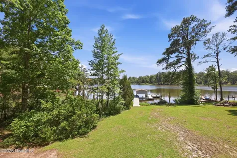 1045 River Road Blounts Creek NC 27814