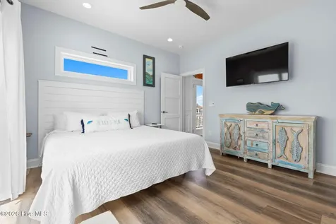 452 E Fourth Street Ocean Isle Beach NC 28469