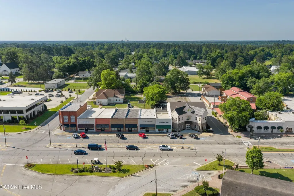 208 Broad Street Wrens GA 30833