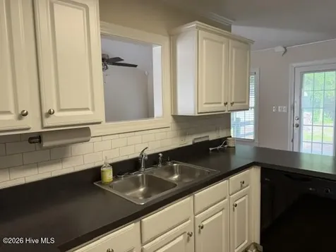 56 Pirate Cove Road Washington NC 27889