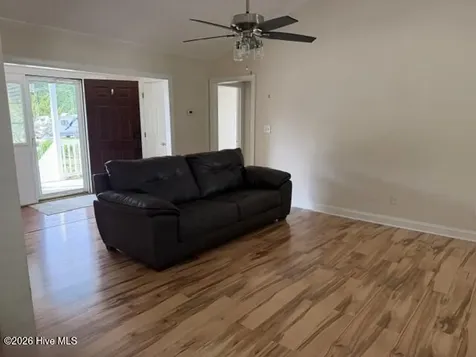 56 Pirate Cove Road Washington NC 27889