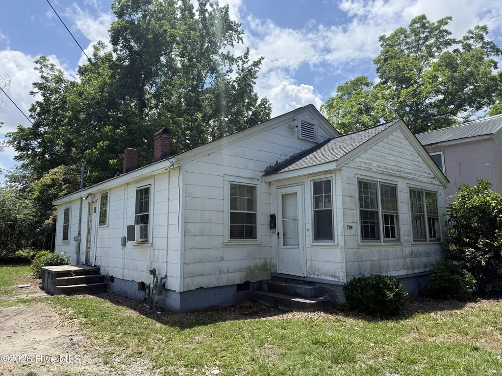 709 E Vernon Avenue Kinston NC 28501