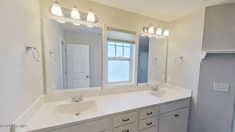 11 Violetear Ridge Hampstead NC 28443