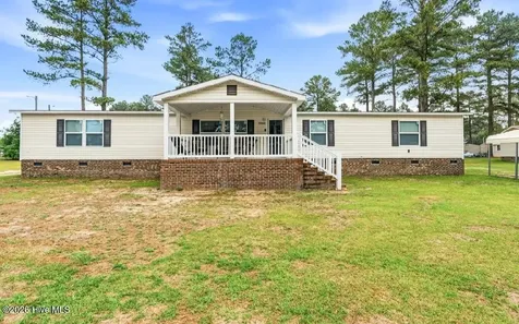 20941 Iris Drive Wagram NC 28396
