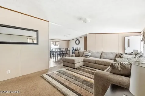 20941 Iris Drive Wagram NC 28396