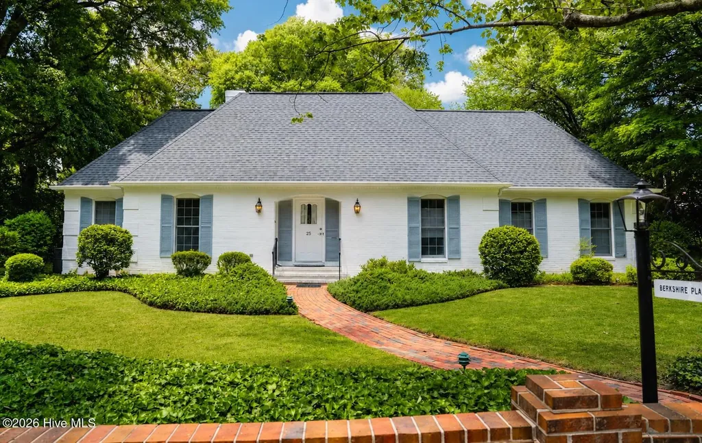 25 Magnolia Road Pinehurst NC 28374