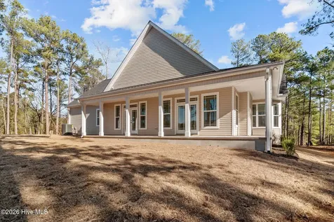 695 Sunset Drive Carthage NC 28327