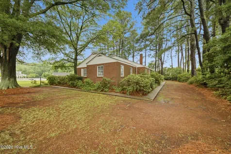 1130 N Road Street Elizabeth City NC 27909