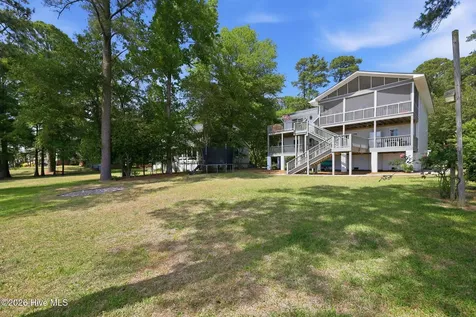 308 Sunnyside Drive Washington NC 27889