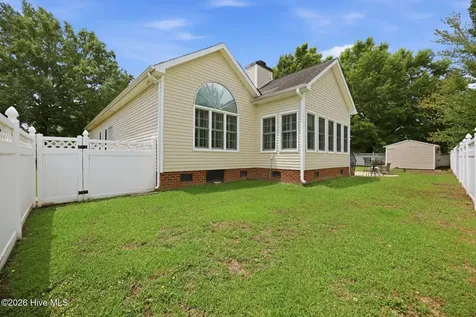 101 White Oak Drive Greenville NC 27858