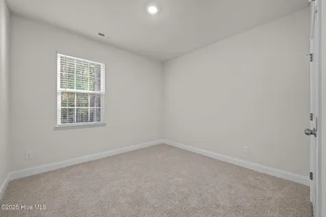 253 Lake Tyler Drive New Bern NC 28560