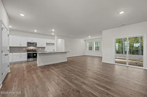 253 Lake Tyler Drive New Bern NC 28560