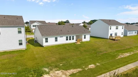 253 Lake Tyler Drive New Bern NC 28560
