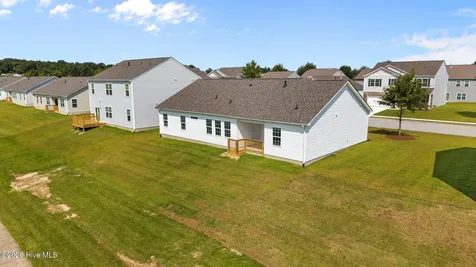 253 Lake Tyler Drive New Bern NC 28560