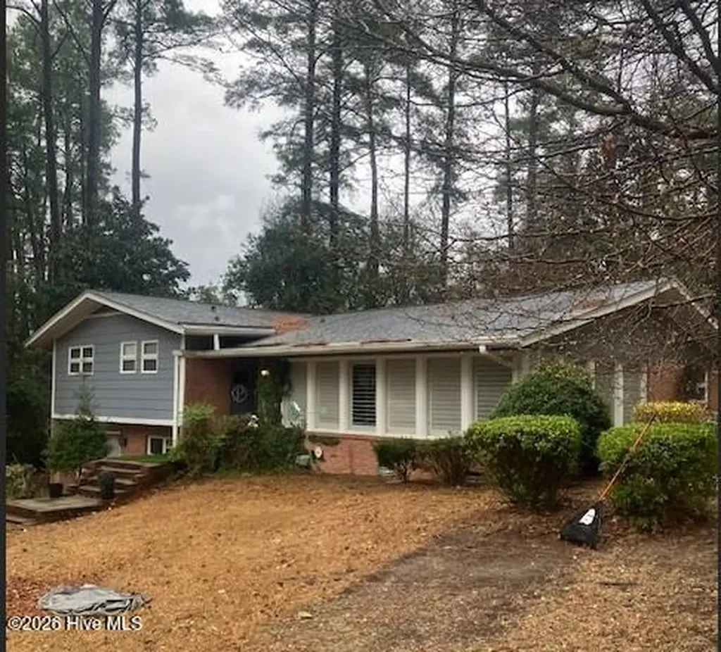 2224 Mirror Lake Drive Fayetteville NC 28303