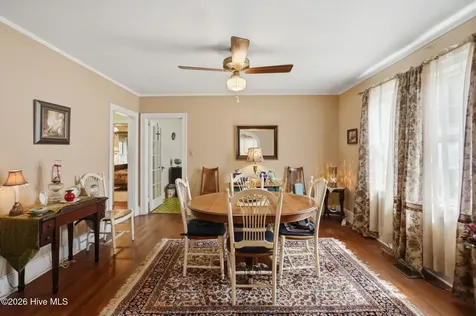 806 Maple Street Elizabeth City NC 27909