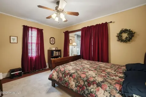 806 Maple Street Elizabeth City NC 27909