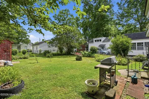 806 Maple Street Elizabeth City NC 27909