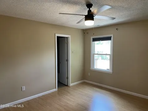 1136 Long Leaf Road Southport NC 28461