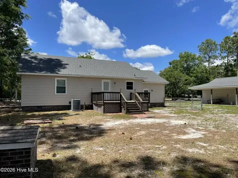 1136 Long Leaf Road Southport NC 28461