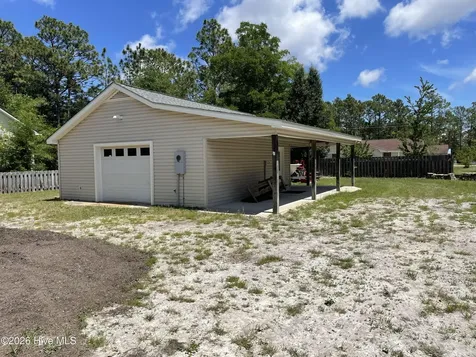 1136 Long Leaf Road Southport NC 28461