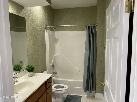 411 Avenshire Court Leland NC 28479