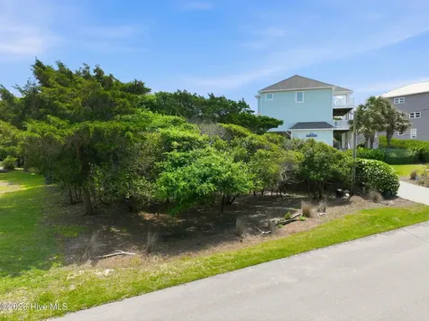 104 Purdie Drive Emerald Isle NC 28594