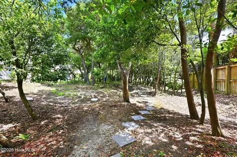 104 Purdie Drive Emerald Isle NC 28594