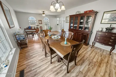 906 Broomfield Trail Elizabeth City NC 27909
