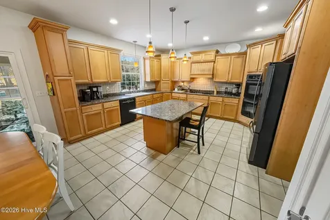 906 Broomfield Trail Elizabeth City NC 27909