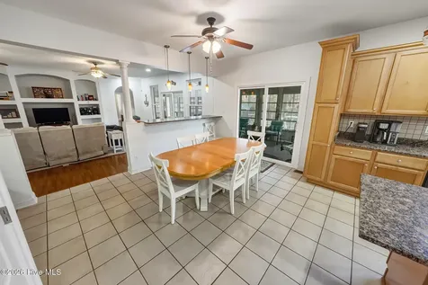906 Broomfield Trail Elizabeth City NC 27909