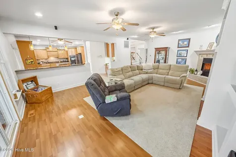 906 Broomfield Trail Elizabeth City NC 27909