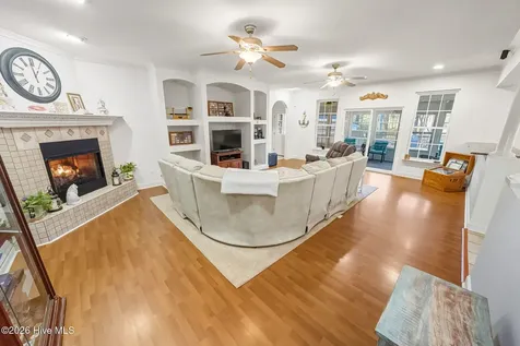 906 Broomfield Trail Elizabeth City NC 27909