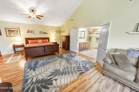 906 Broomfield Trail Elizabeth City NC 27909