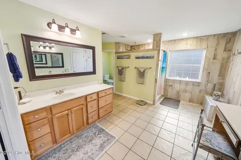 906 Broomfield Trail Elizabeth City NC 27909