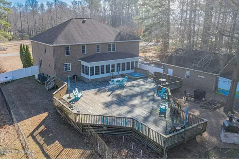 906 Broomfield Trail Elizabeth City NC 27909