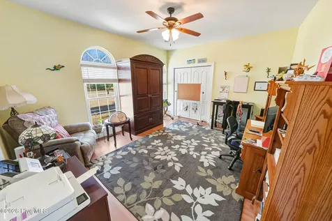 906 Broomfield Trail Elizabeth City NC 27909