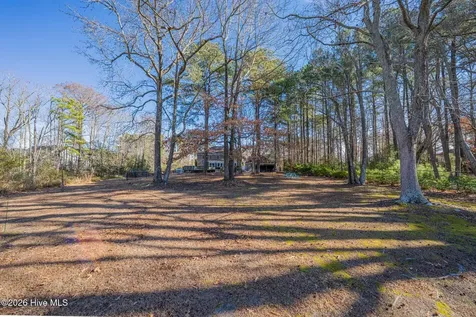 906 Broomfield Trail Elizabeth City NC 27909