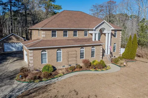 906 Broomfield Trail Elizabeth City NC 27909