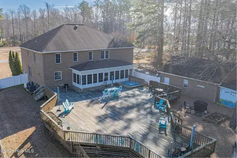 906 Broomfield Trail Elizabeth City NC 27909