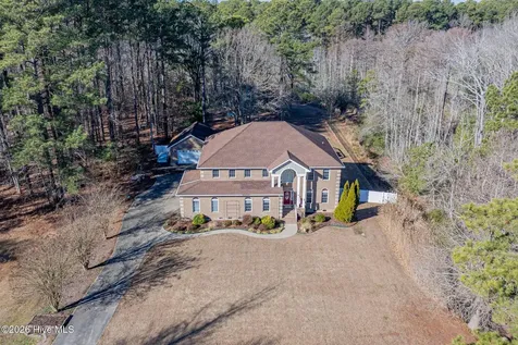 906 Broomfield Trail Elizabeth City NC 27909