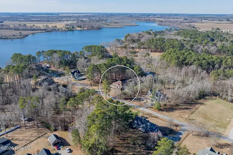 906 Broomfield Trail Elizabeth City NC 27909