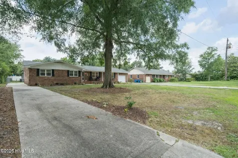 810 Bragg Drive Wilmington NC 28409