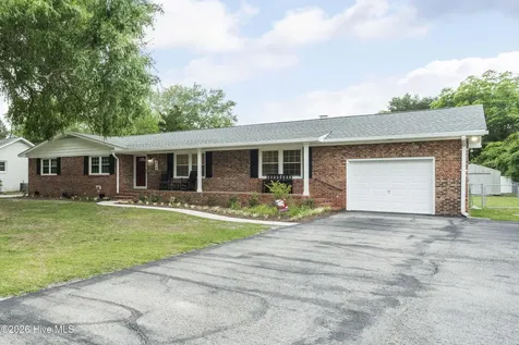 810 Bragg Drive Wilmington NC 28409